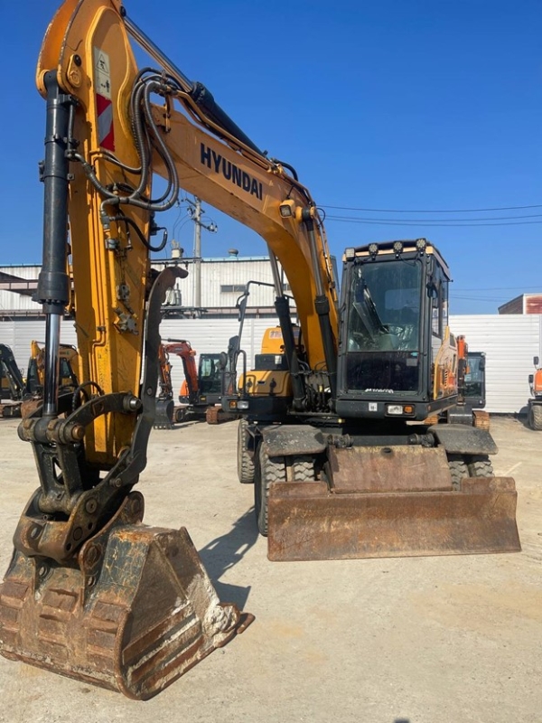 HYUNDAI HW145 2016 год 2